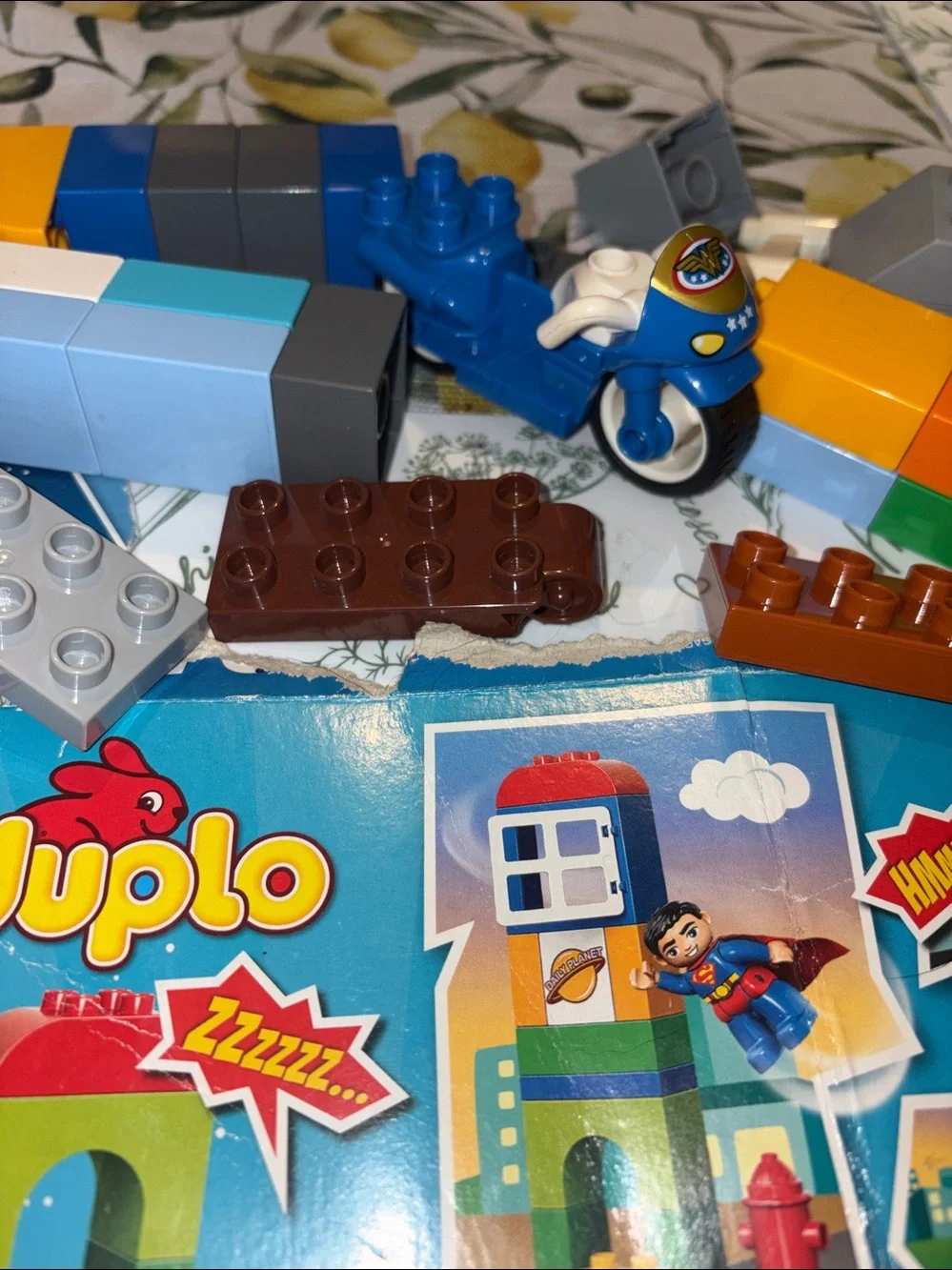 Superhero & Vehicle Mixed Duplo Lego Playset - 12 Figures & 3 vehicles EUC